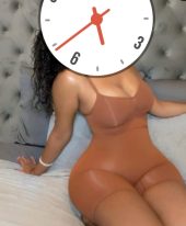  image of Victoria a Ugandan female escort 